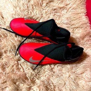 Brand new Ds soccer nikes